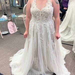 David’s bridal Galina Signature dress